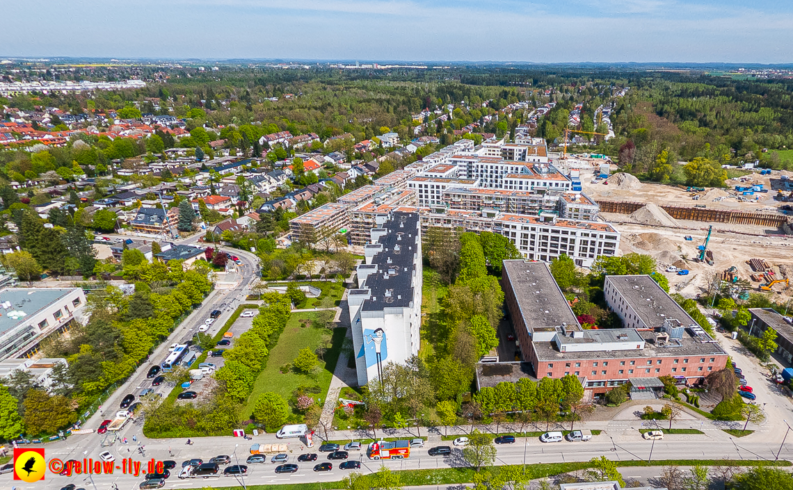 04.05.2023 - Luftbilder vom Alexisqaurtier und Pandion Verde in Neuperlach